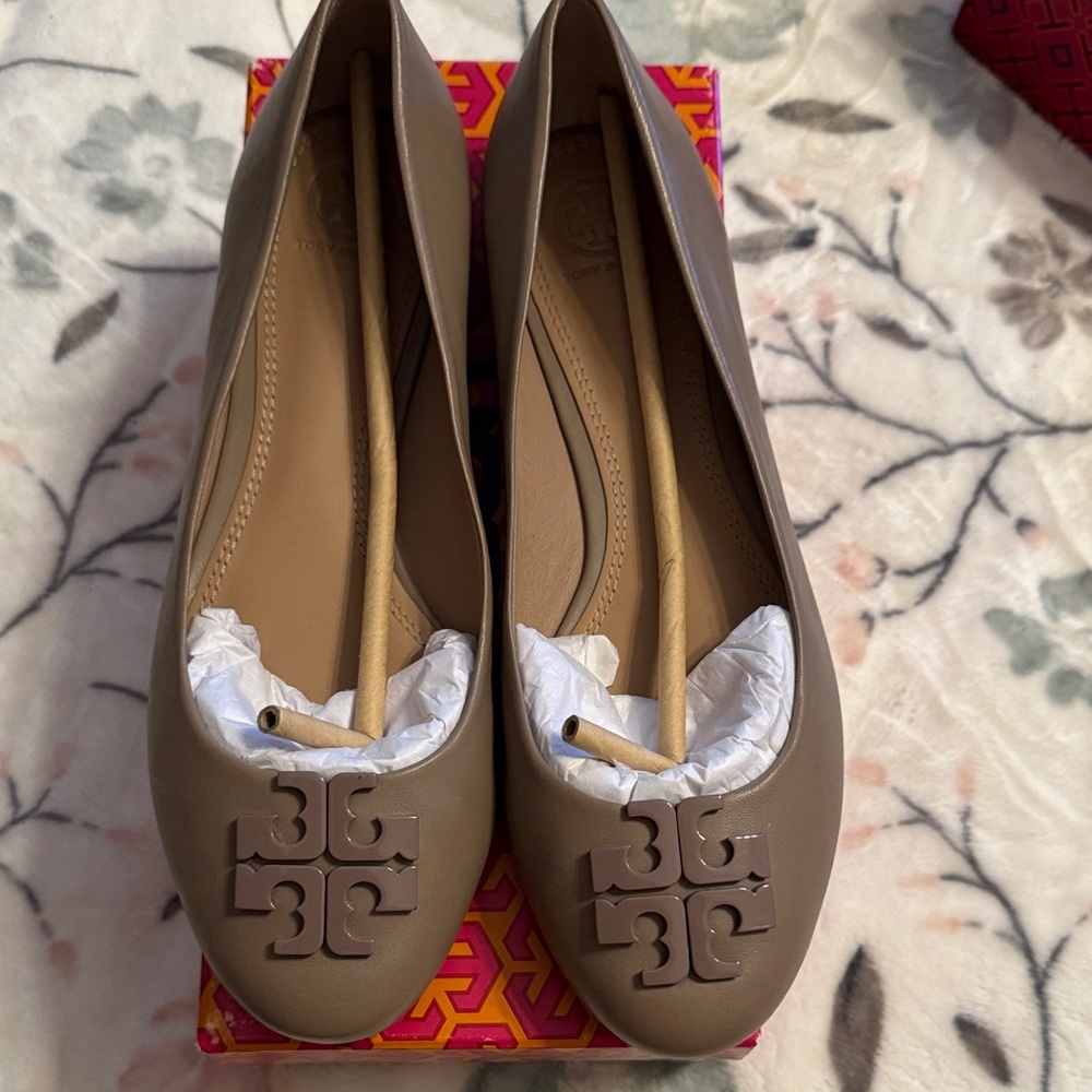 Tory Burch Women's Lowell 2 Ballet Flats Mestico.  Size 10.